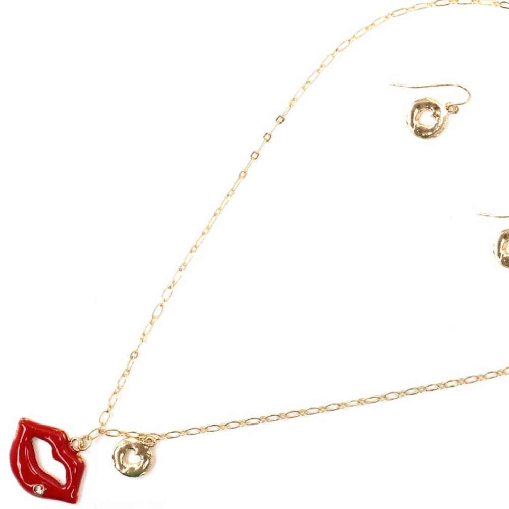 Hot Lips Necklace Set